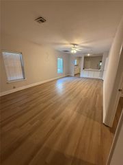 320 Delaware Street, Houston, TX 77029