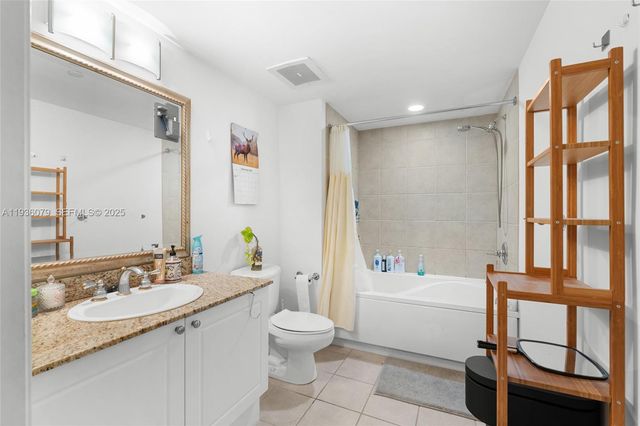 19501 W Country Club Dr 2415, Aventura, FL 33180