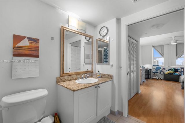 19501 W Country Club Dr 2415, Aventura, FL 33180