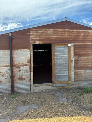 466 S County Road 307, Orange Grove, TX 78372