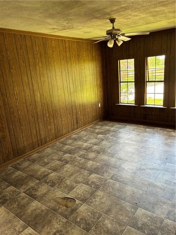 466 S County Road 307, Orange Grove, TX 78372
