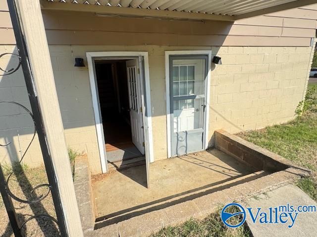 522 Lisa Lane NW, Huntsville, AL 35811