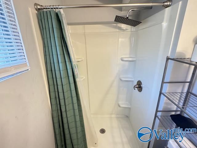 522 Lisa Lane NW, Huntsville, AL 35811