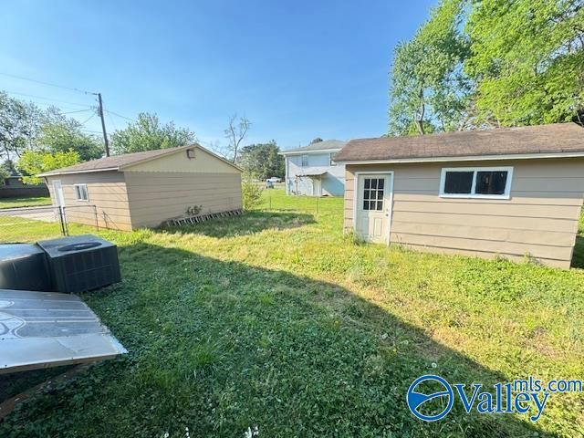 522 Lisa Lane NW, Huntsville, AL 35811