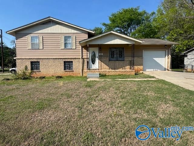 522 Lisa Lane NW, Huntsville, AL 35811