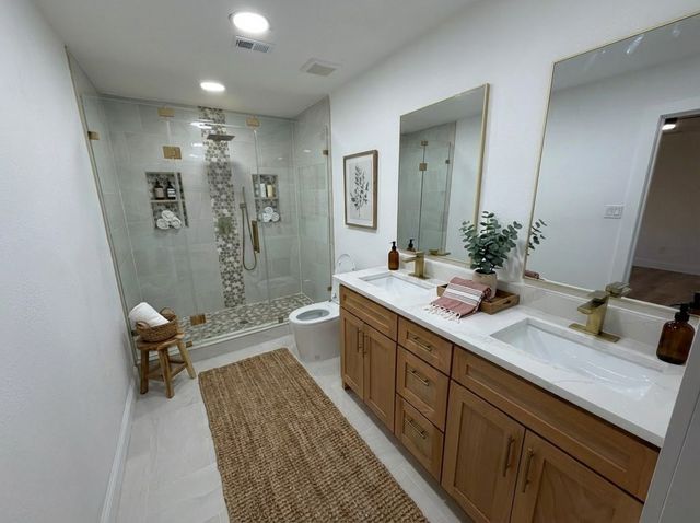 129 Oak Trail, Burleson, TX 76028