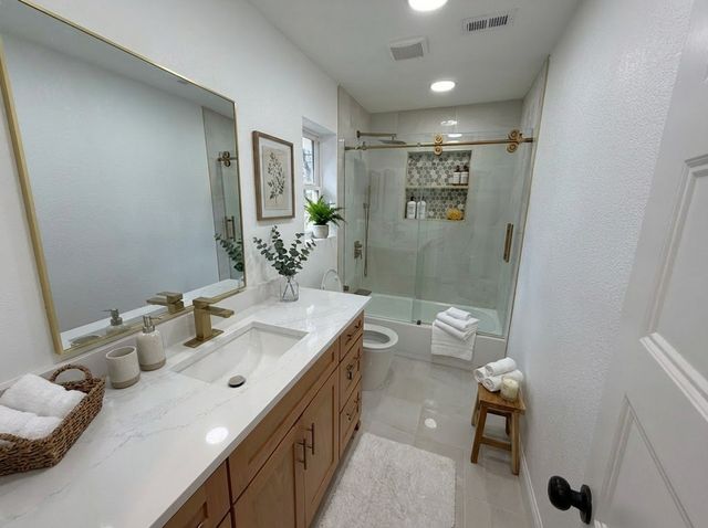 129 Oak Trail, Burleson, TX 76028