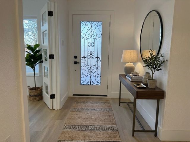 129 Oak Trail, Burleson, TX 76028