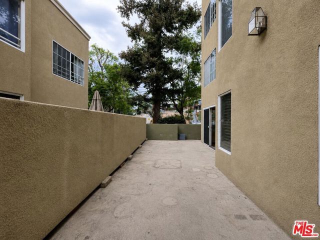 6140 Monterey Road 208, Los Angeles, CA 90042