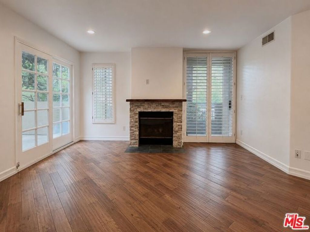6140 Monterey Road 208, Los Angeles, CA 90042