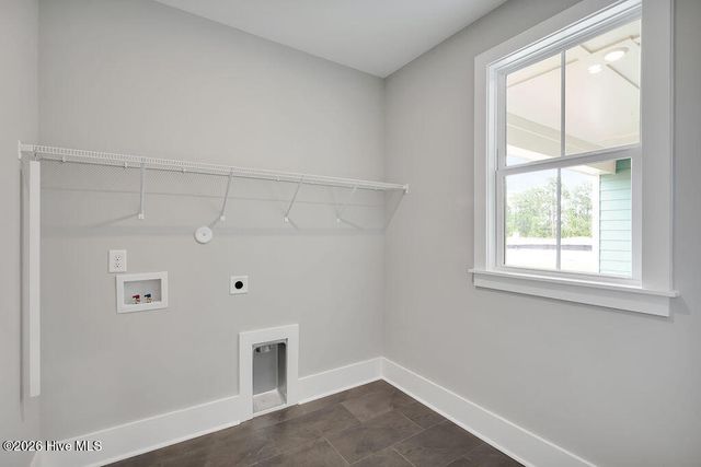 388 Longhill Drive, Wilmington, NC 28412