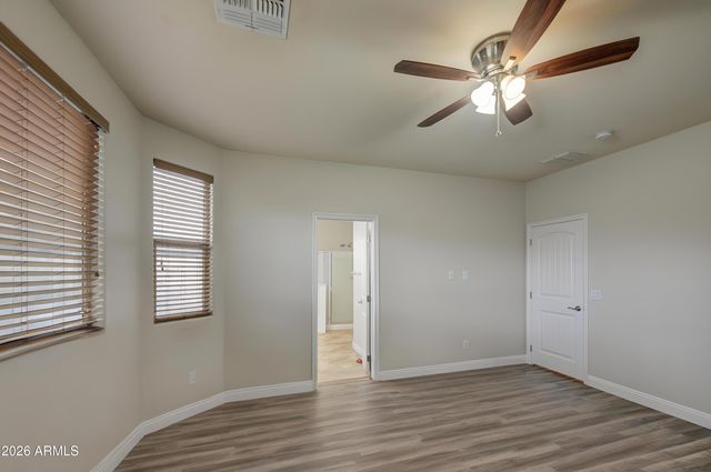 1711 W PAISLEY Drive, San Tan Valley, AZ 85144