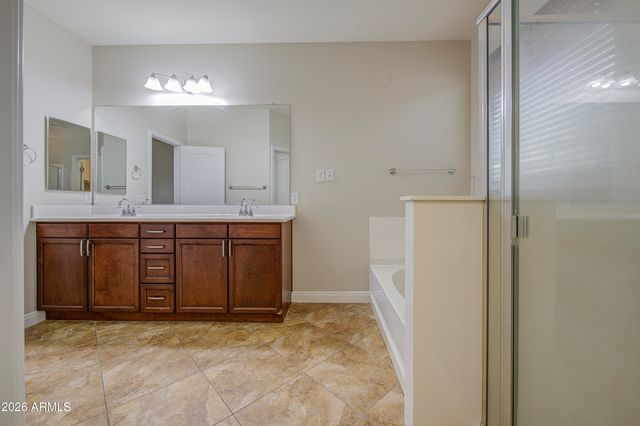 1711 W PAISLEY Drive, San Tan Valley, AZ 85144