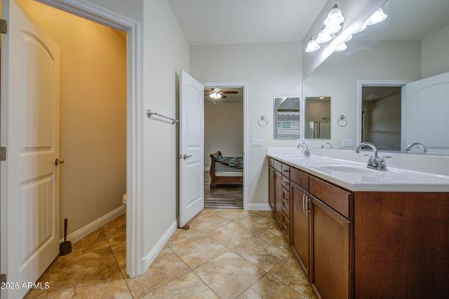 1711 W PAISLEY Drive, San Tan Valley, AZ 85144