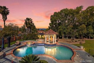 1210 Versailles, Riverside, CA 92506