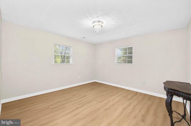 7820 RIDGE RD, Hanover, MD 21076