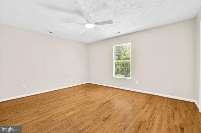 7820 RIDGE RD, Hanover, MD 21076