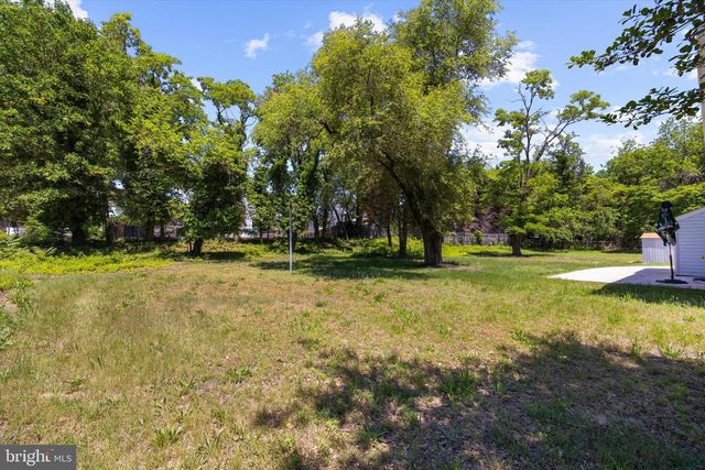 7820 RIDGE RD, Hanover, MD 21076