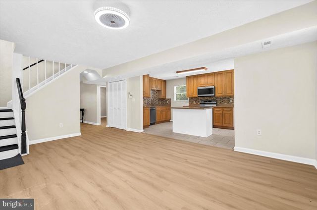 7820 RIDGE RD, Hanover, MD 21076