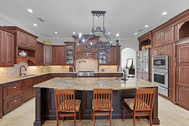 45 SHILOH FALLS CT, Counce, TN 38326