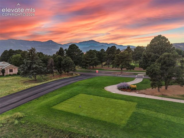 3424 Signature Golf Point, Colorado Springs, CO 80904