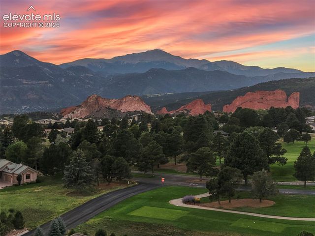 3424 Signature Golf Point, Colorado Springs, CO 80904
