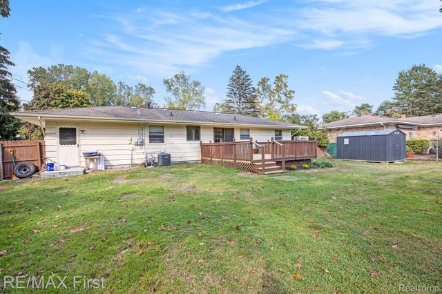 3196 Oakwood Drive, Port Huron, MI 48060