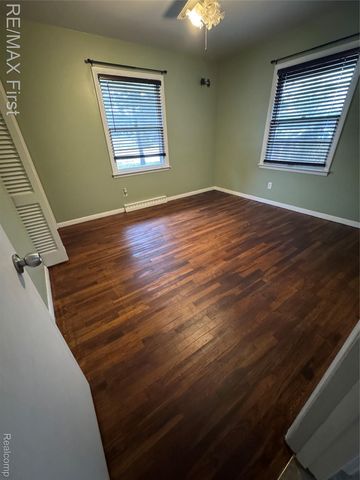 3196 Oakwood Drive, Port Huron, MI 48060