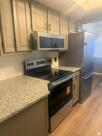 5421 S 2775 W, Roy, UT 84067