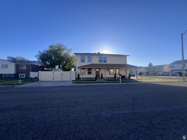 5421 S 2775 W, Roy, UT 84067