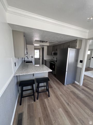5421 S 2775 W, Roy, UT 84067