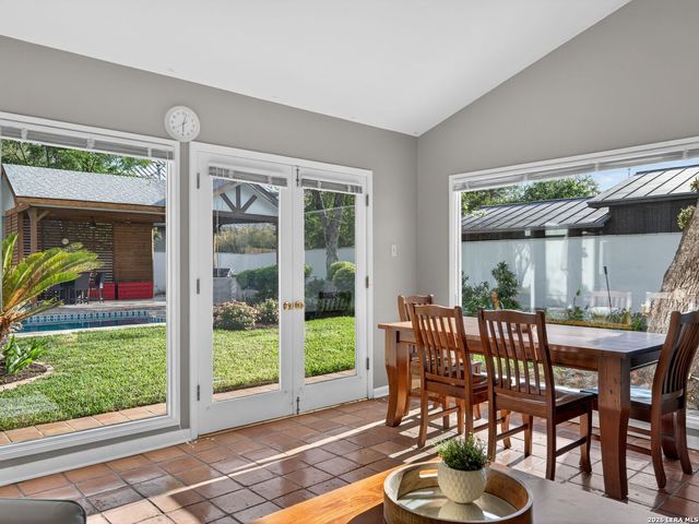 7887 N NEW BRAUNFELS AVE, San Antonio, TX 78209