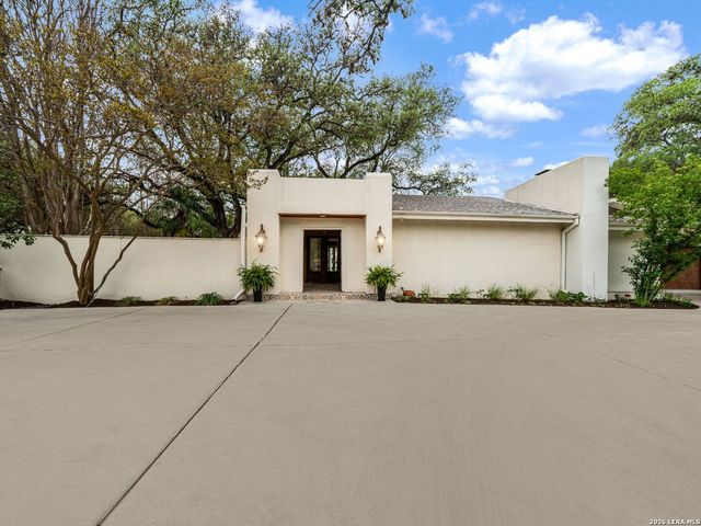 7887 N NEW BRAUNFELS AVE, San Antonio, TX 78209