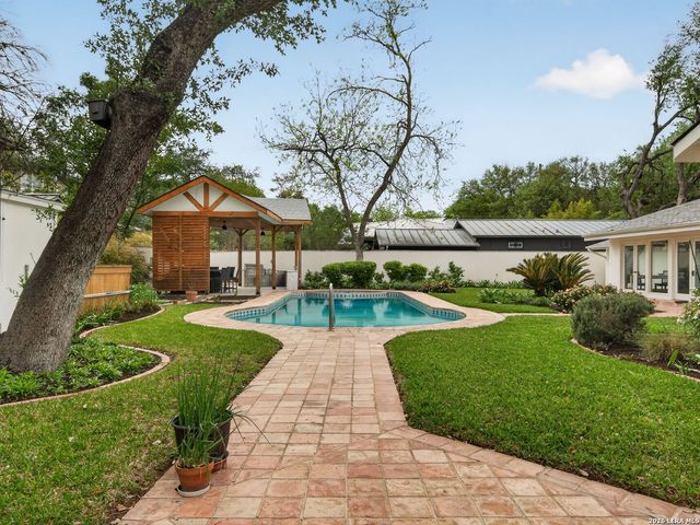 7887 N NEW BRAUNFELS AVE, San Antonio, TX 78209