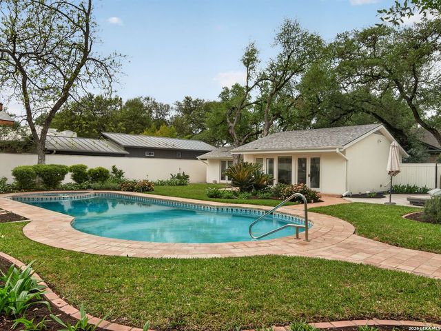 7887 N NEW BRAUNFELS AVE, San Antonio, TX 78209