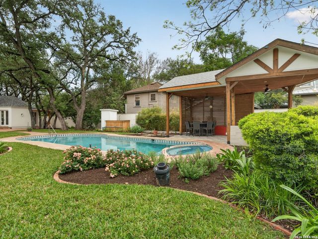 7887 N NEW BRAUNFELS AVE, San Antonio, TX 78209