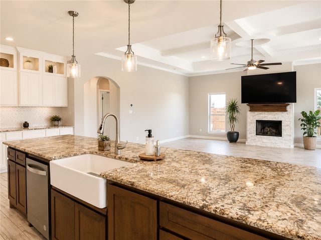 1886 Papa Mori Dr, Corpus Christi, TX 78414