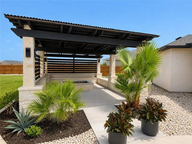 1886 Papa Mori Dr, Corpus Christi, TX 78414