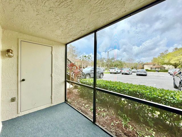 3323 CRYSTAL COURT E A, Palm Harbor, FL 34685