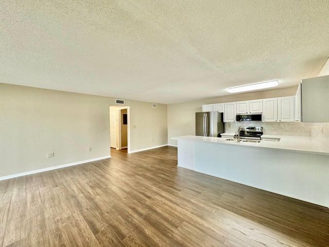 3323 CRYSTAL COURT E A, Palm Harbor, FL 34685