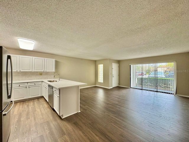 3323 CRYSTAL COURT E A, Palm Harbor, FL 34685