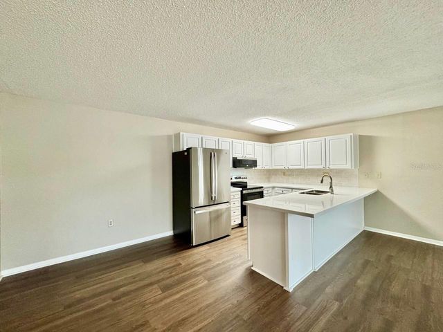 3323 CRYSTAL COURT E A, Palm Harbor, FL 34685