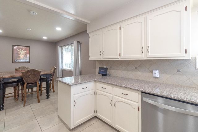 6594 N Fresno Street, Fresno, CA 93710