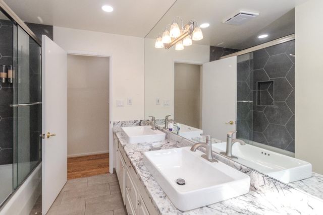 6594 N Fresno Street, Fresno, CA 93710