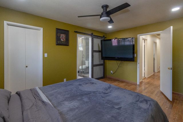 6594 N Fresno Street, Fresno, CA 93710