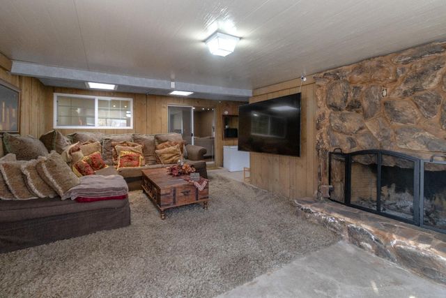 6594 N Fresno Street, Fresno, CA 93710