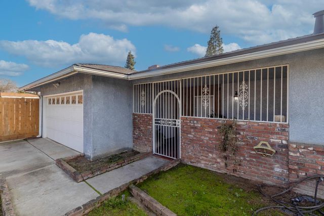 6594 N Fresno Street, Fresno, CA 93710