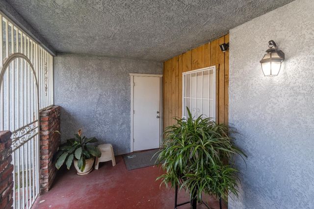 6594 N Fresno Street, Fresno, CA 93710