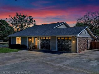 516 Beeler Street, Poteau, OK 74953