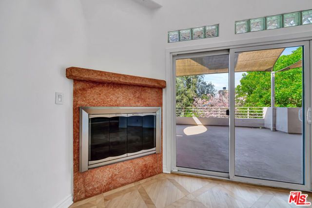 4477 Woodman Avenue 305, Sherman Oaks, CA 91423